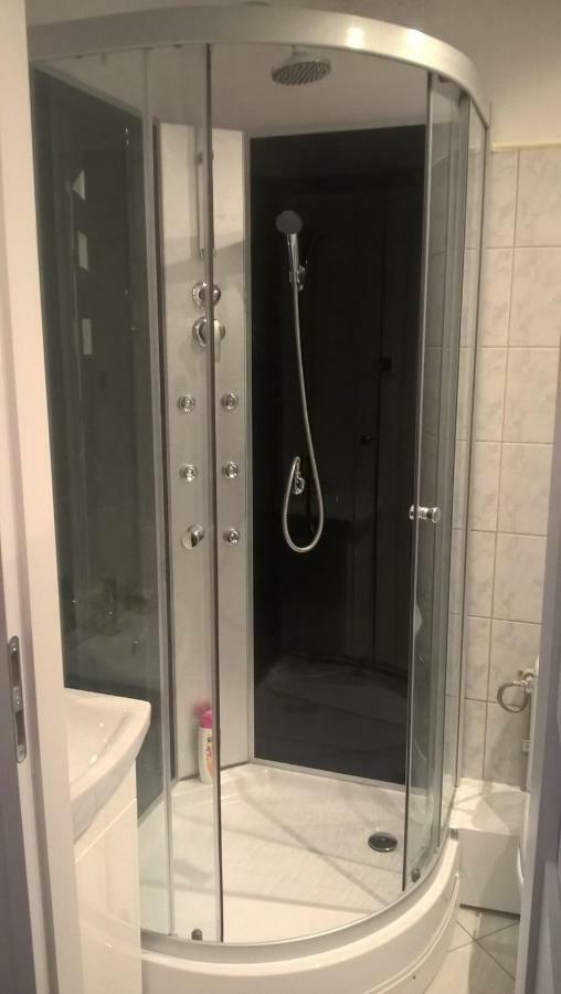 Apartamenty Przy Starym Rynku Poznan Luaran gambar